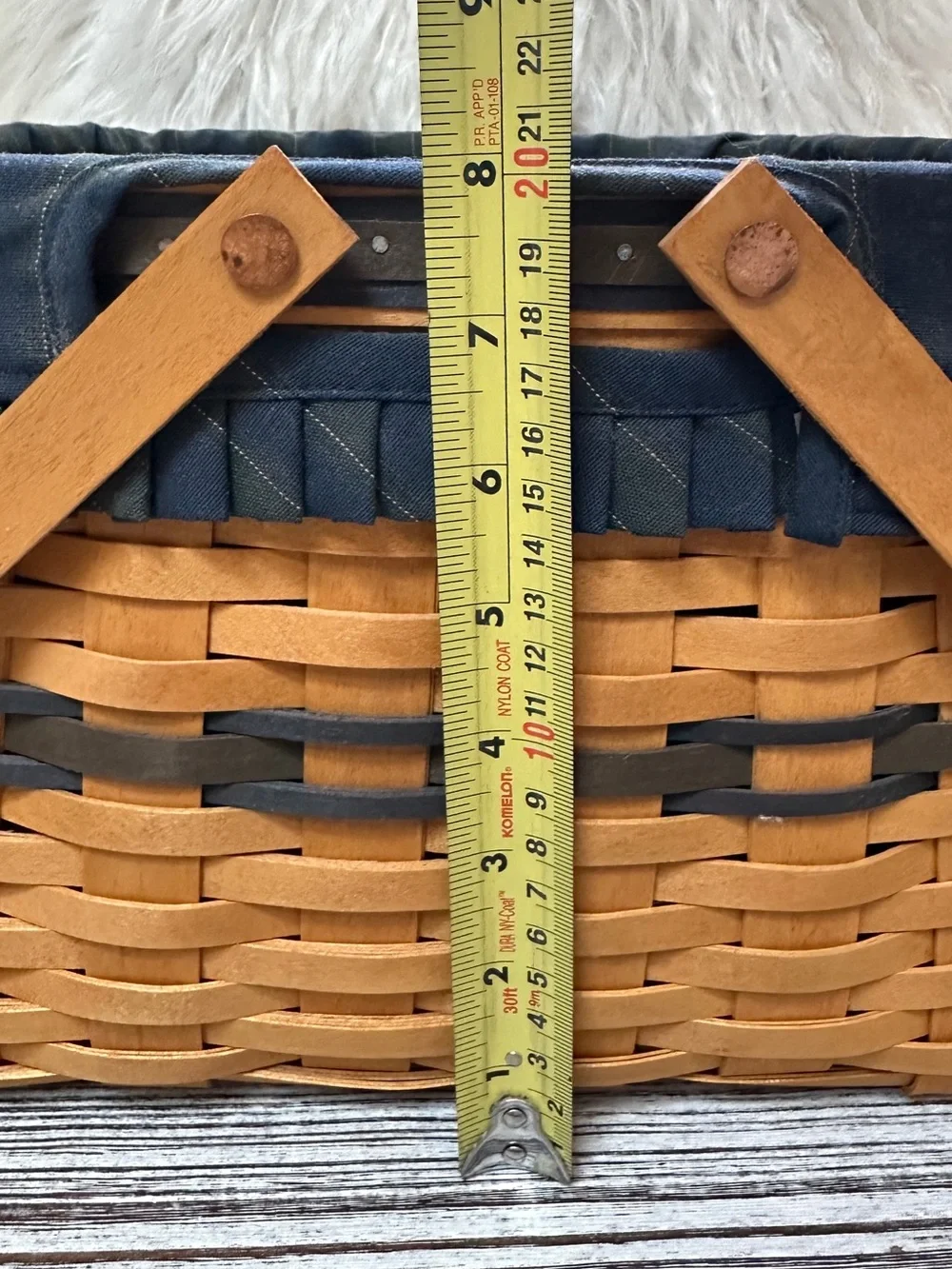 Longaberger Harbor Basket 1998 Collectors Edition w/ Wooden Lid - Original Box
